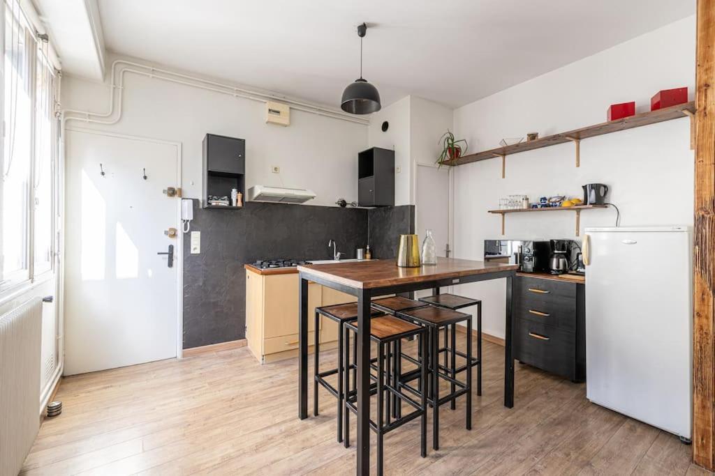 Le Charmant Hello Palois-T2-Wifi Pau Exterior photo